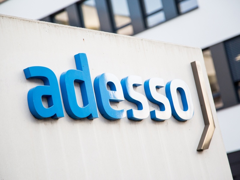 adesso logo